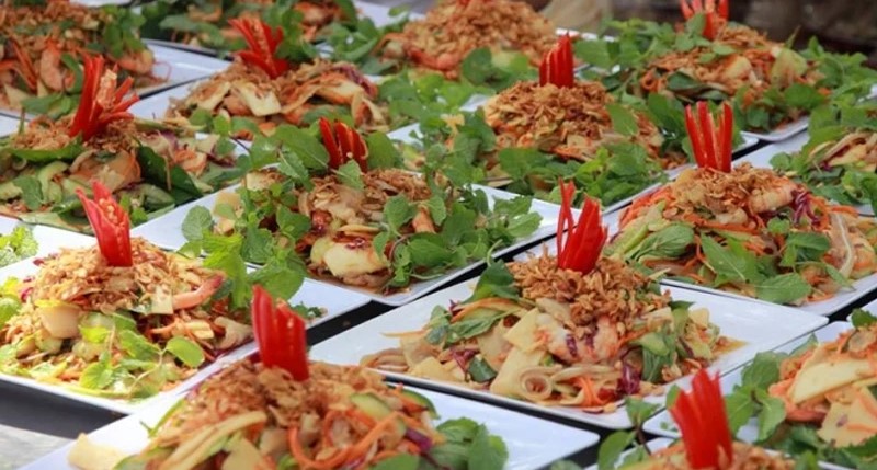 Dịch vụ trang trí tiệc tại làng nướng Nam Bộ 49 Hòa Bình