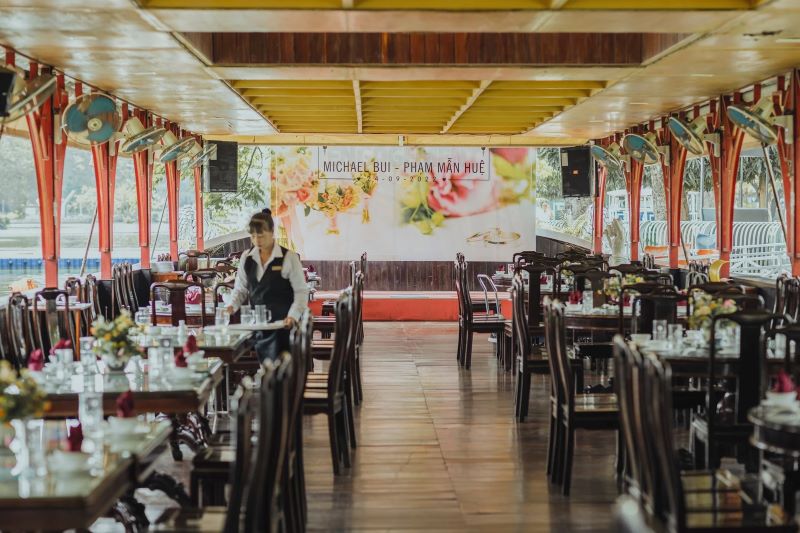 Quán ăn đường Hòa Bình quận Tân Phú