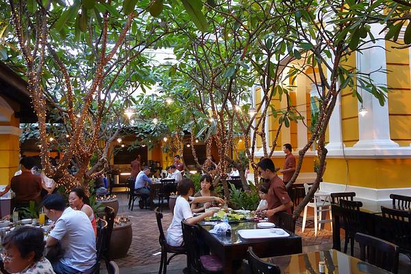 Điểm danh các nhà hàng ngon ở quận Tân Phú